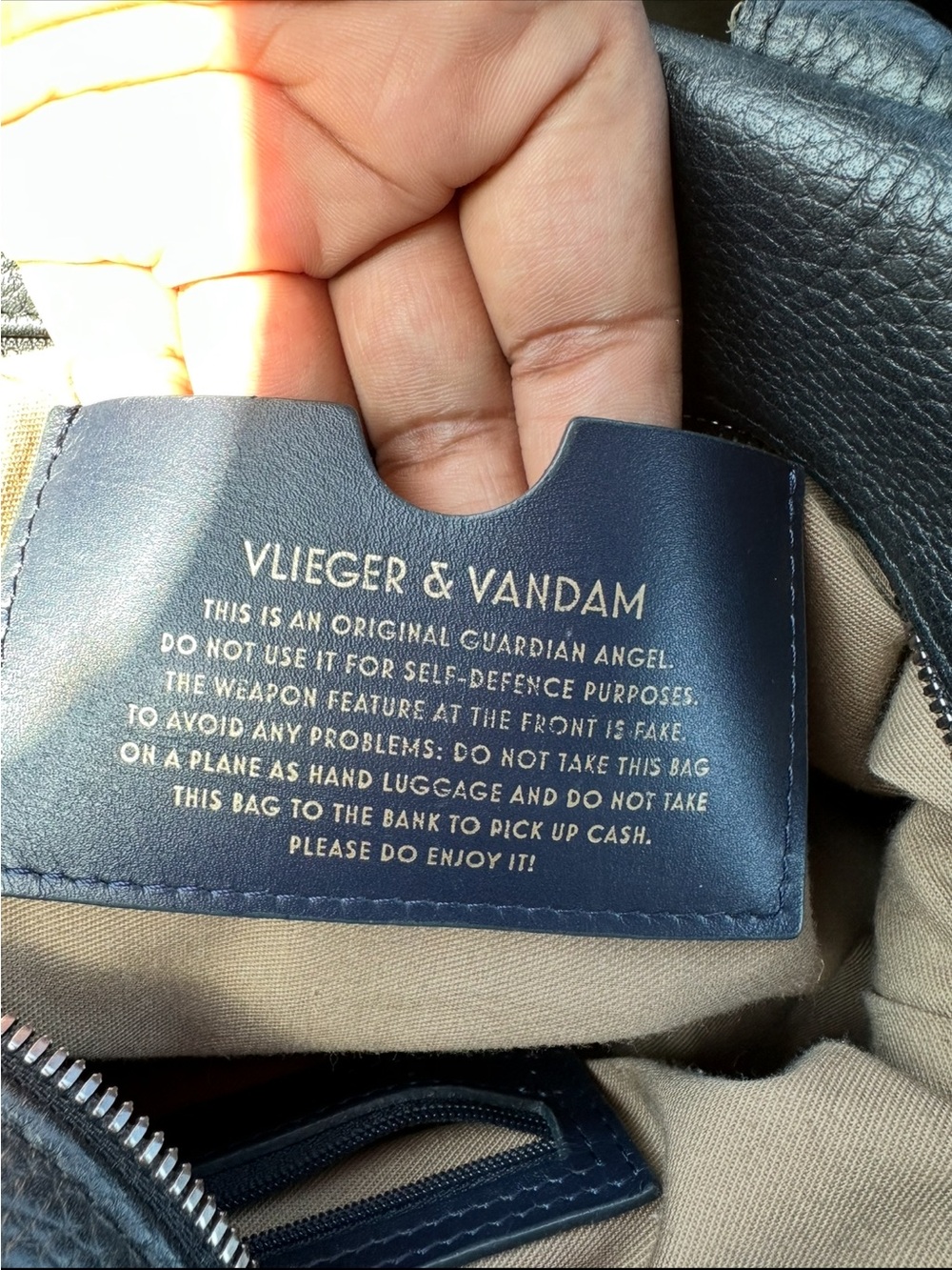 Vlieger & Vandam Day Tripper Crucifix - Picture 5 of 8